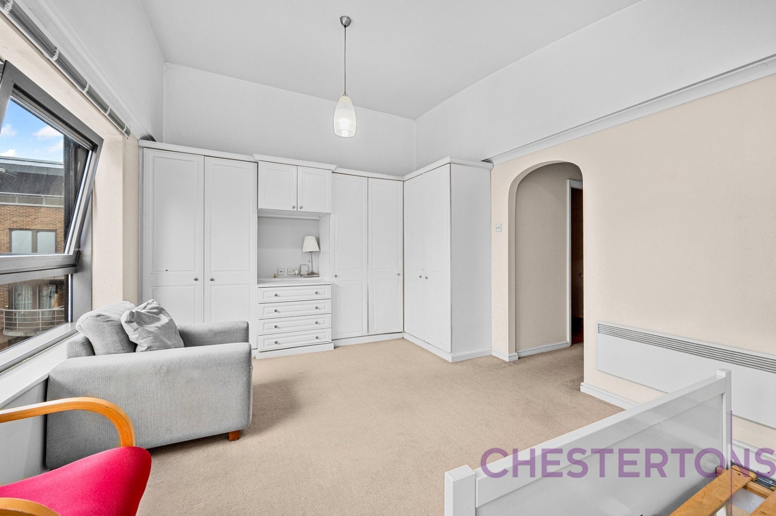 Flat Meridian Place in Greater London