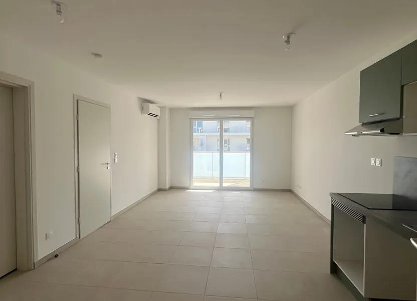 Appartement Rue Châteaubriand à Monteux