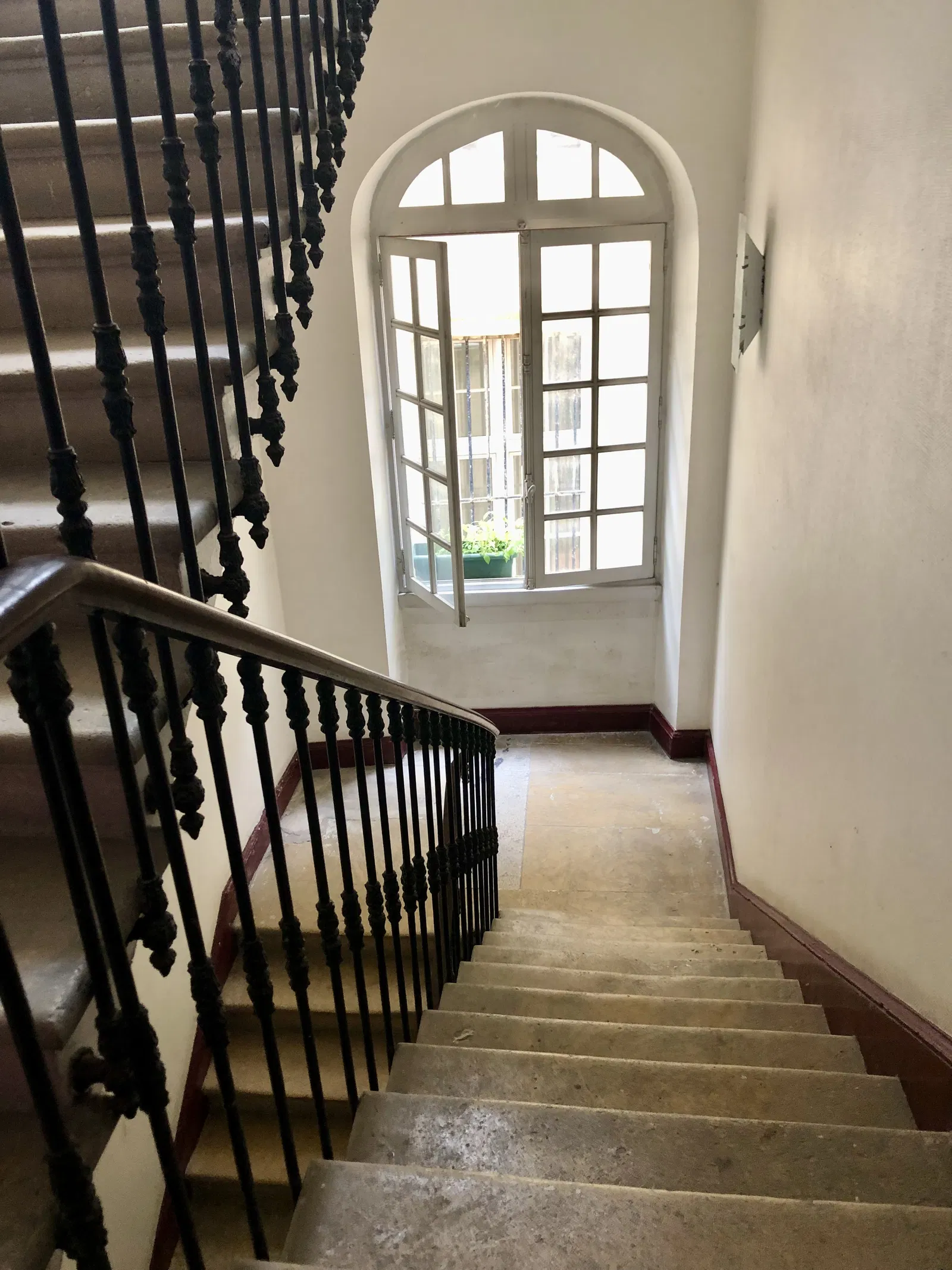 Room Rue Robert Caumont in Bordeaux