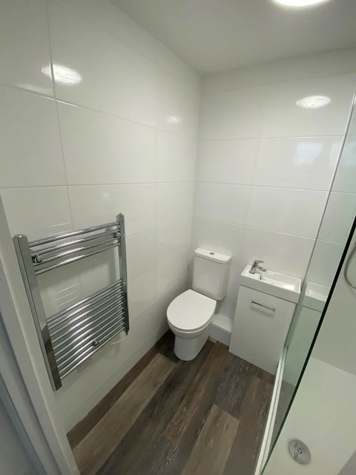 Flat Alfriston Road in Surrey Heath
