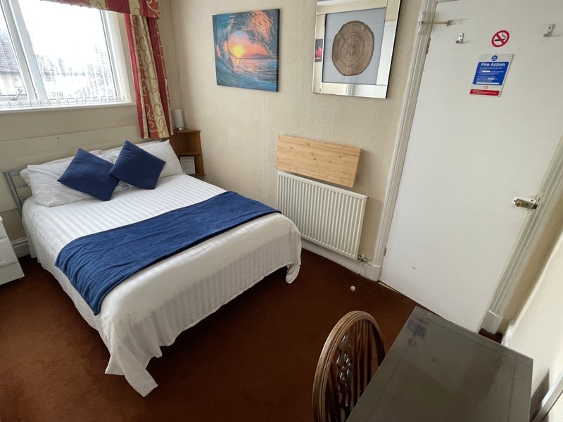 Room Regent Road in Blackpool