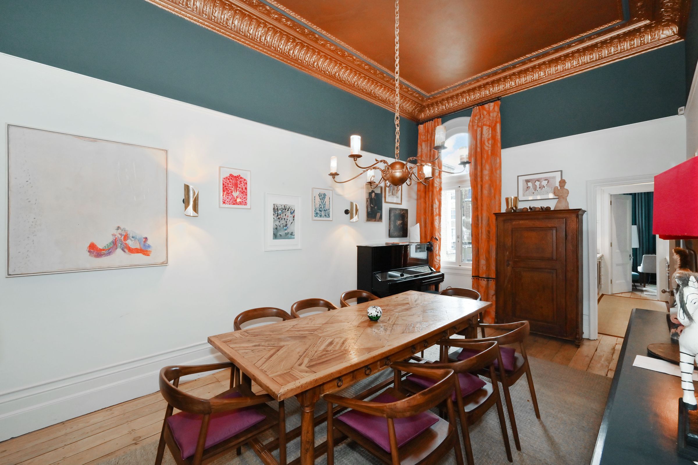 Flat Cornwall Gardens in Greater London