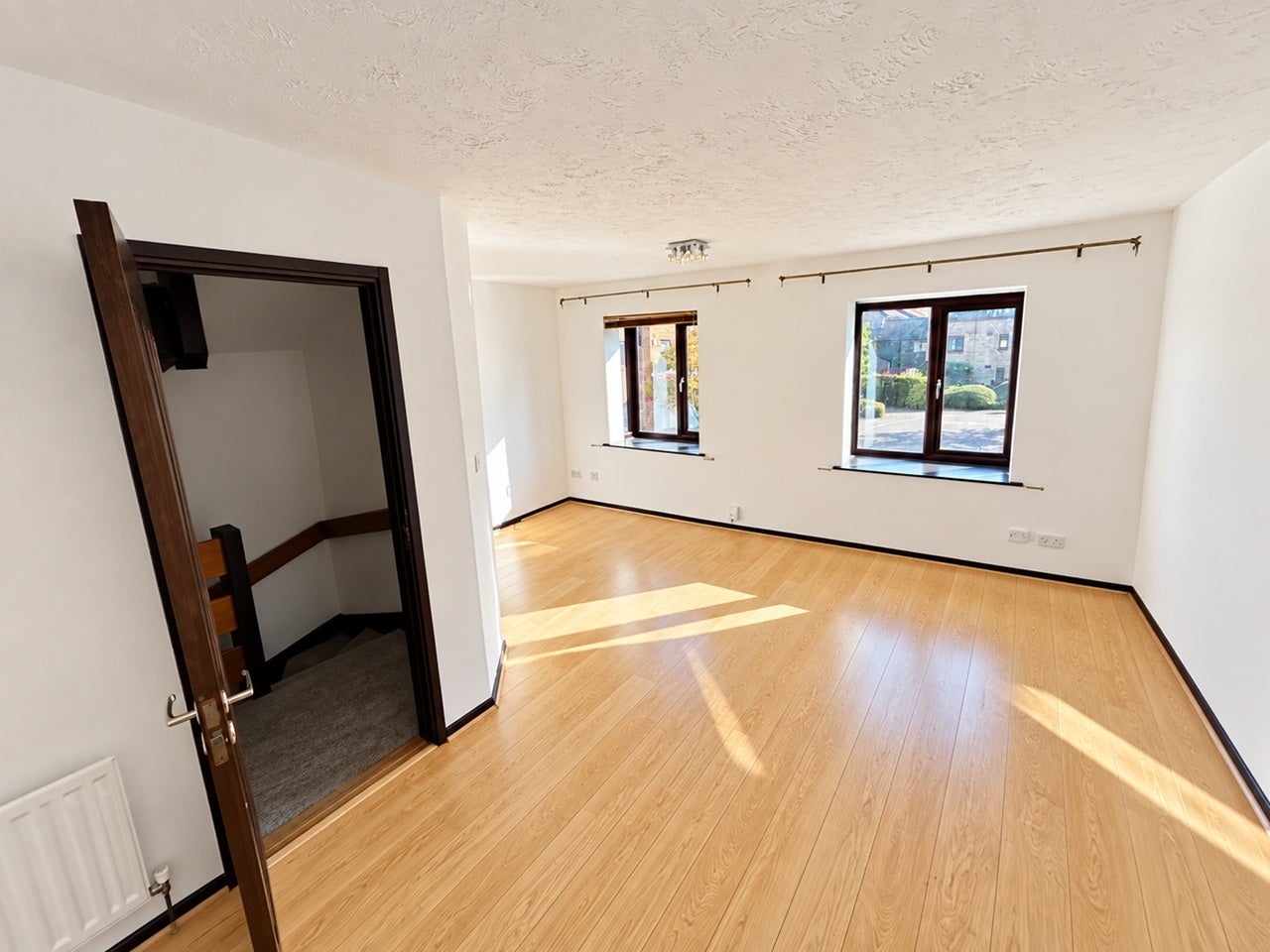 House King Arthur Court in Cheshunt