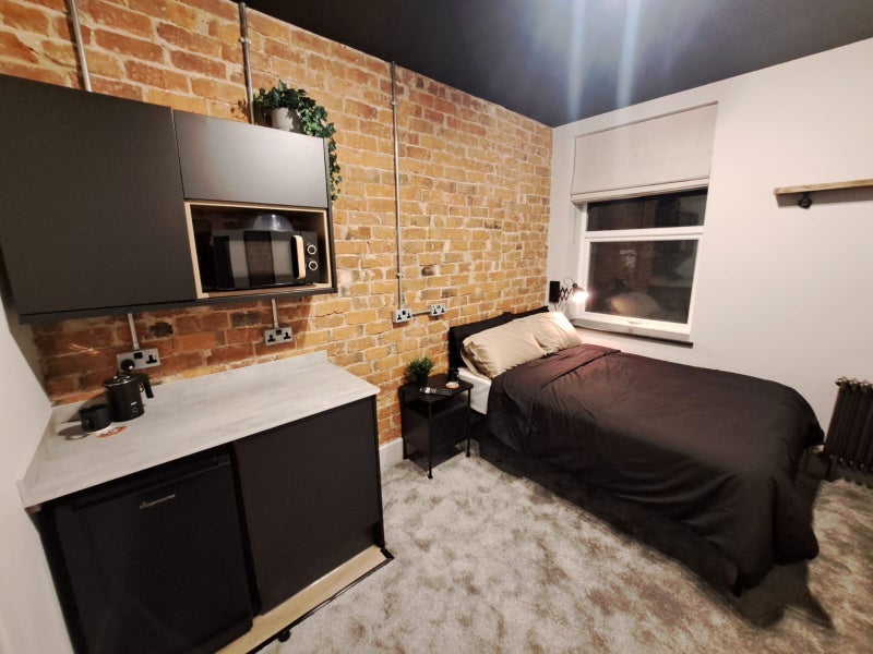 Room Brackenbury Road in Preston
