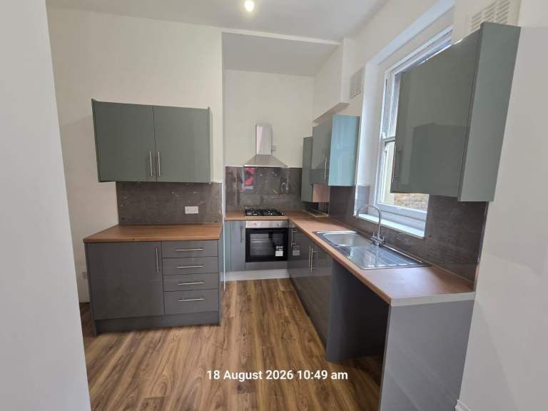 Flat Bromley Road in Greater London