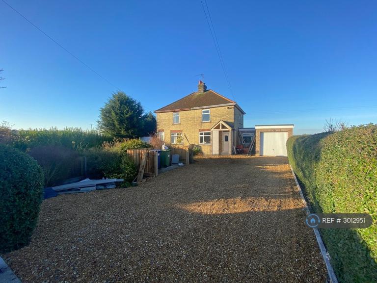 House Herne Road in Huntingdonshire