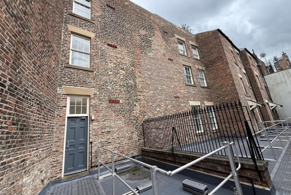 Flat Low Friar Street in Newcastle upon Tyne