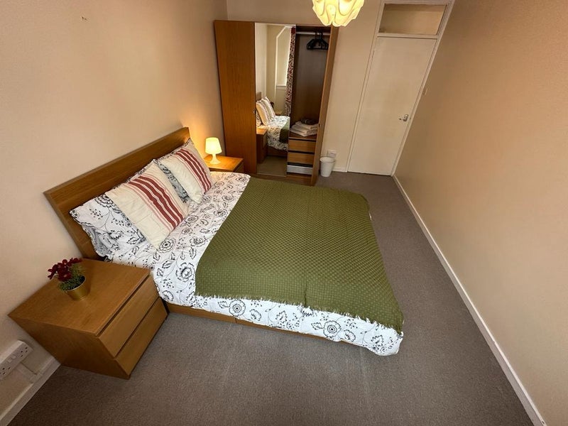 Room Pelham Crescent in Nottingham