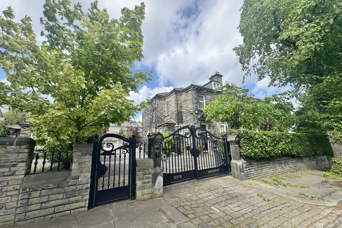 House Northfield Road in Kirklees