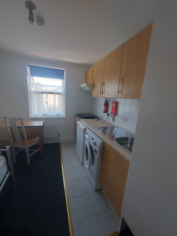 Flat Stanmore Road in Greater London