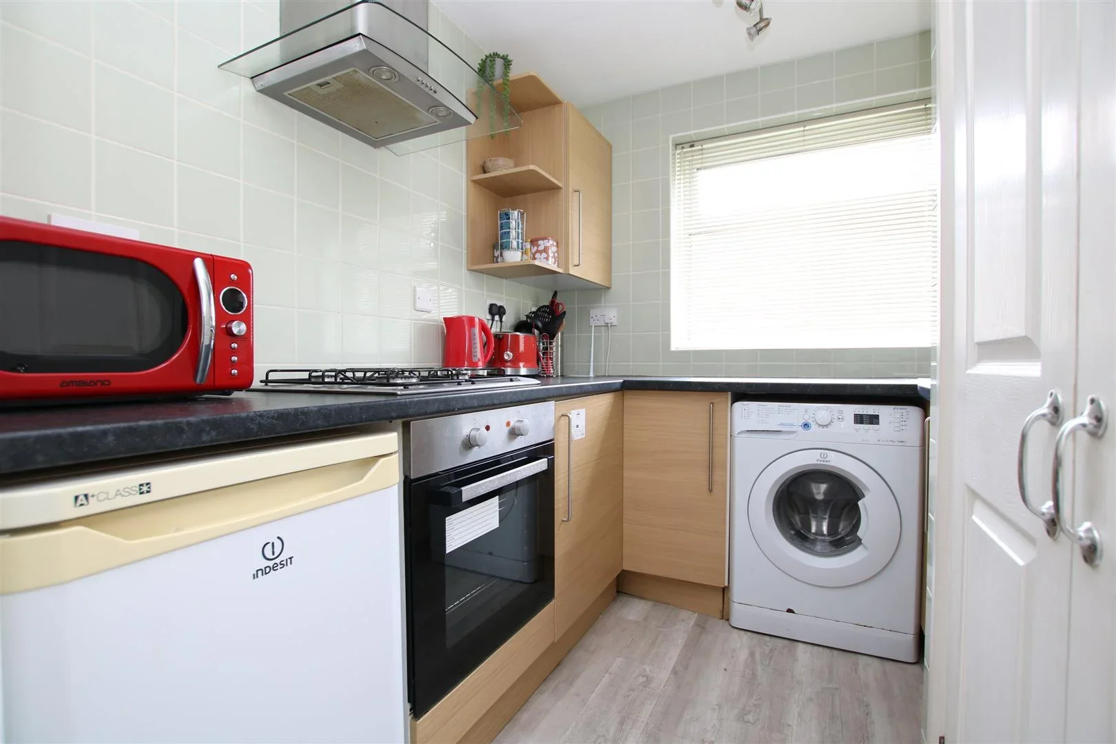 Flat York Close in Horsham