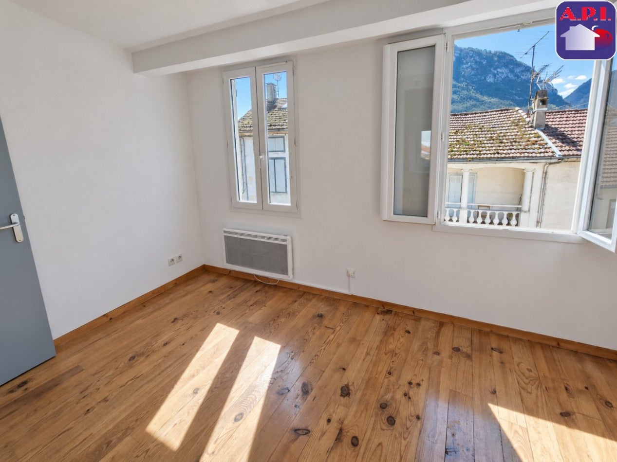 Flat Porte d'Espagne in Tarascon-sur-Ariège