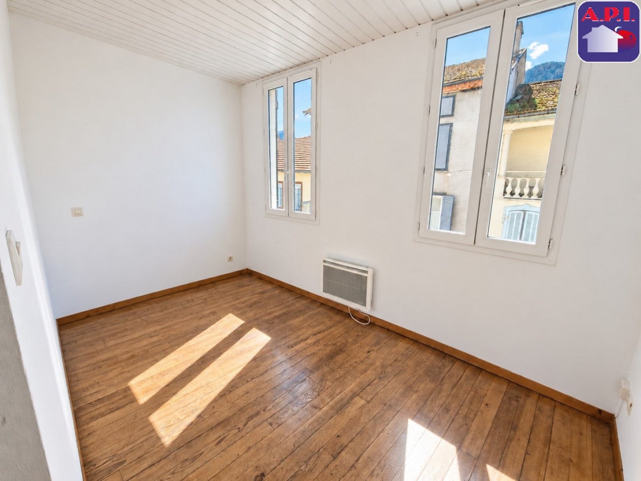 Flat Porte d'Espagne in Tarascon-sur-Ariège