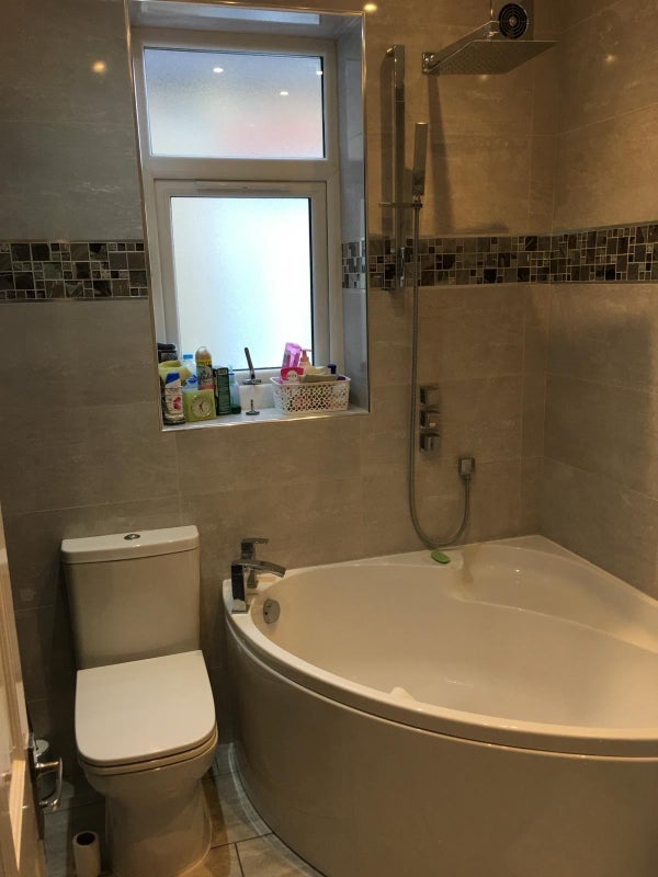 Room Dunton Road in Greater London
