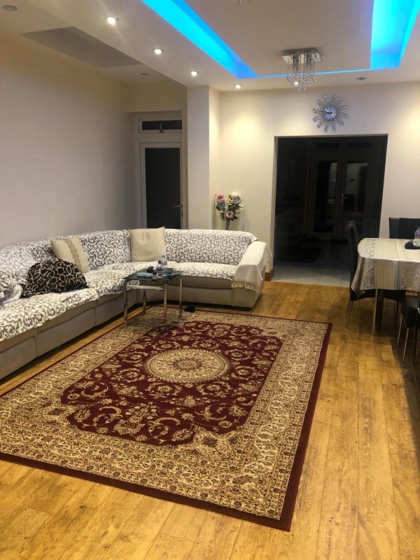 Room Dunton Road in Greater London