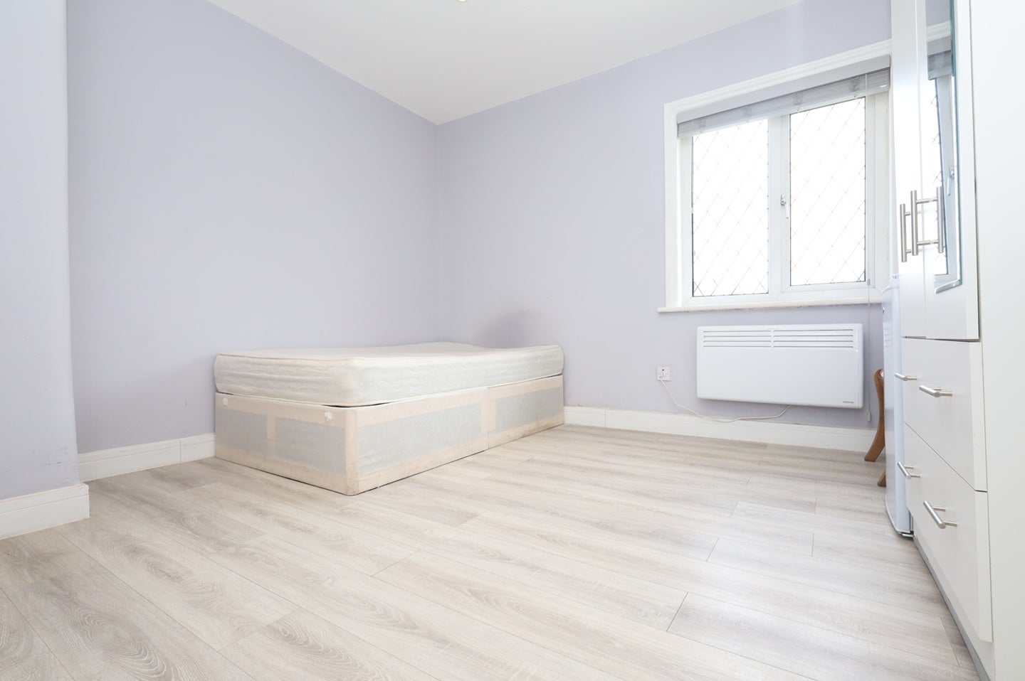 Flat Larwood Close in Greater London