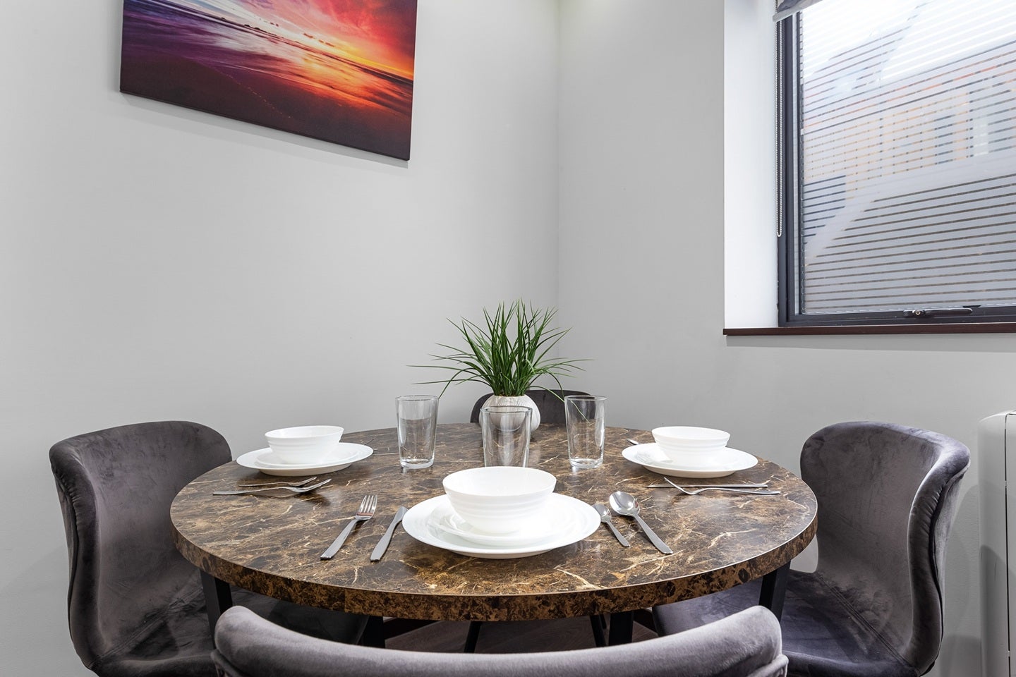 Flat Woodstock Road in Greater London
