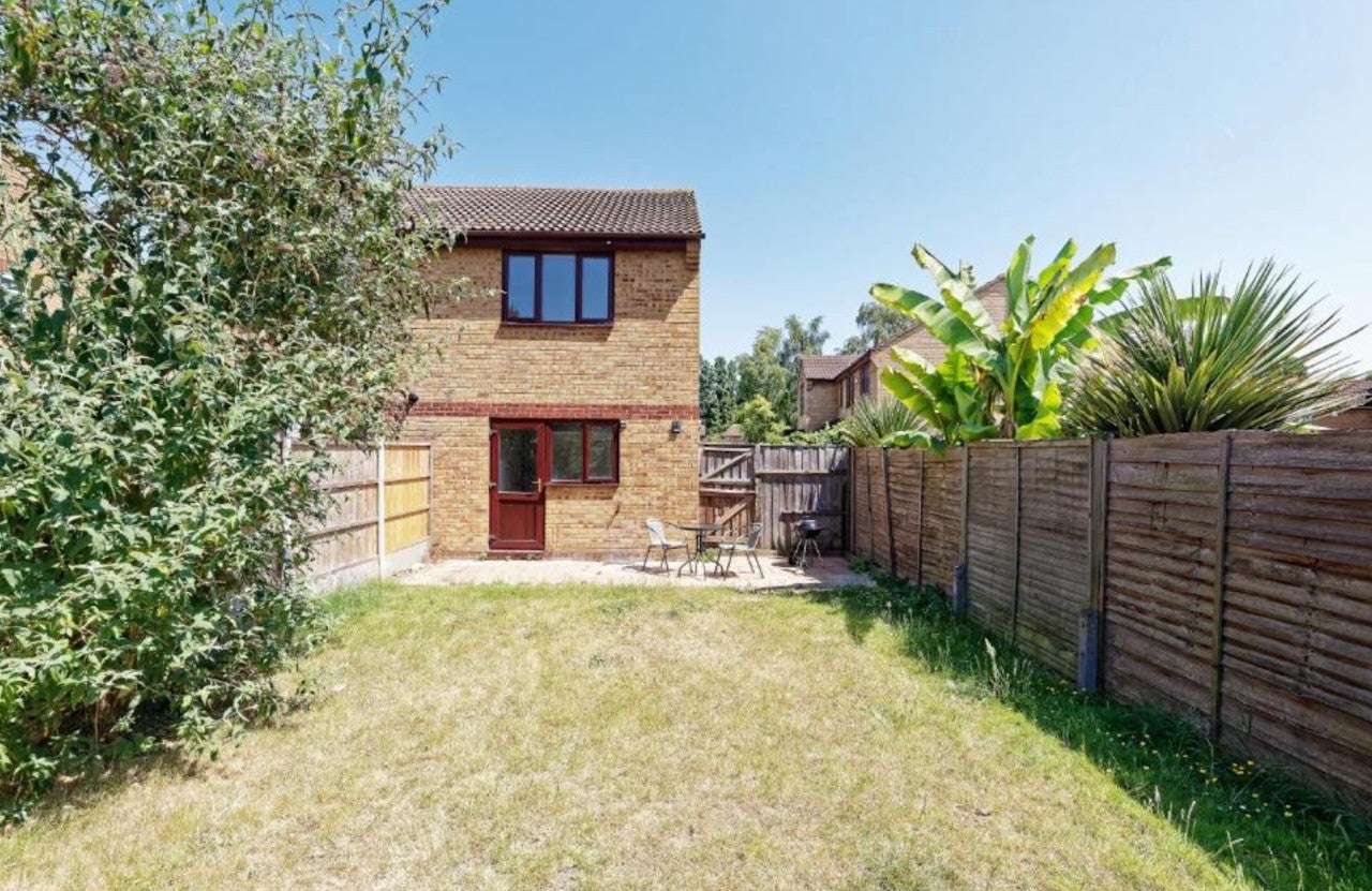 House Sayer Close in Dartford
