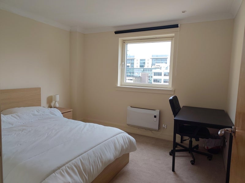 Room Argyle Street in Glasgow