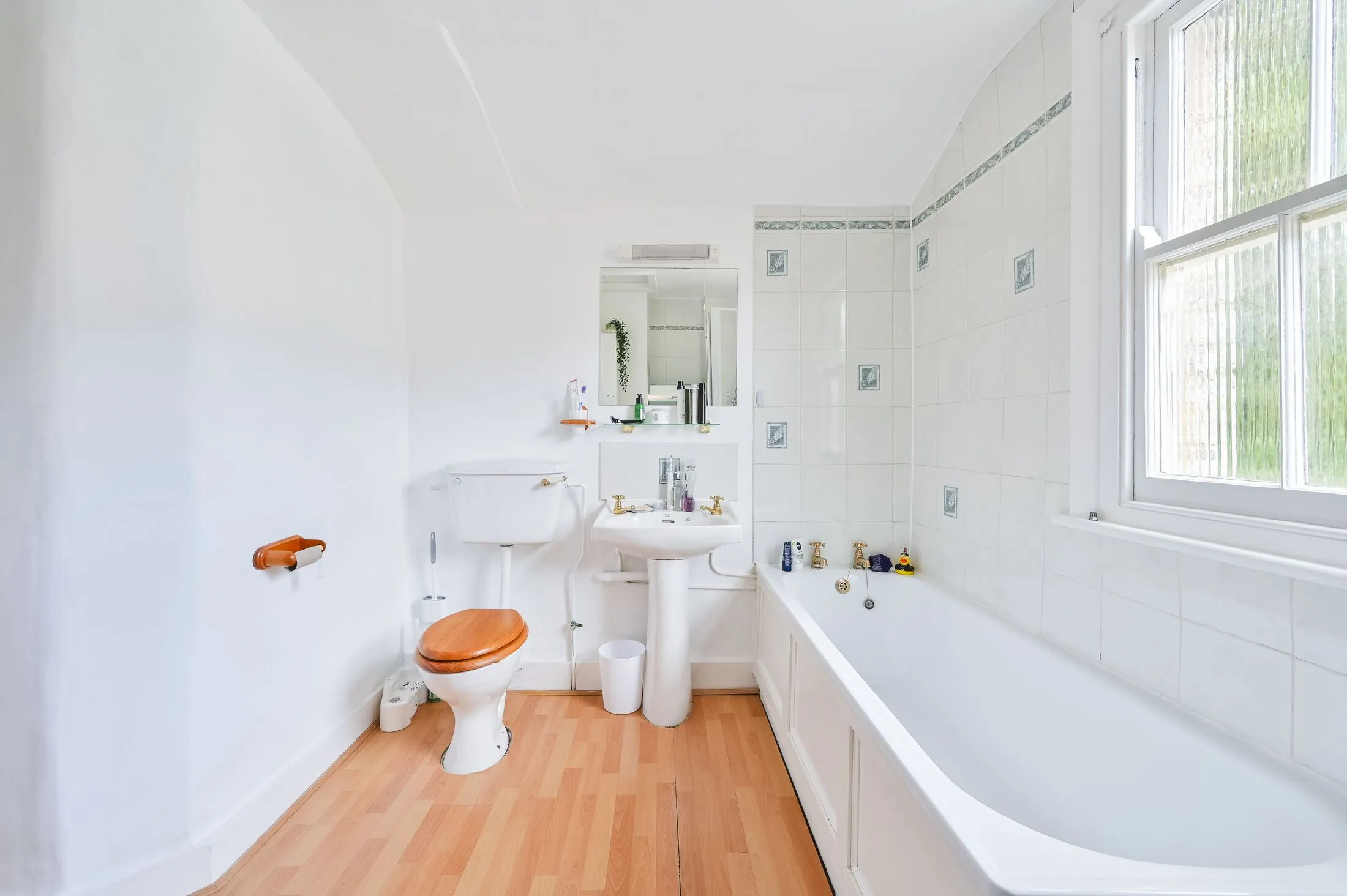 Flat Witherington Road in Greater London