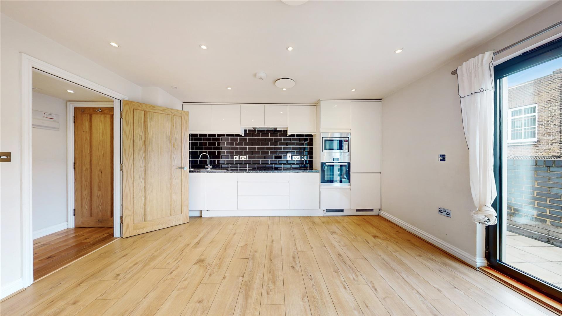 Flat Whitby Street in Greater London
