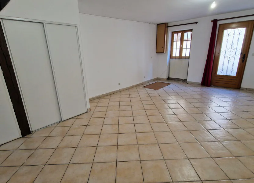 Flat Rue Adrien Moret in Rozay-en-Brie