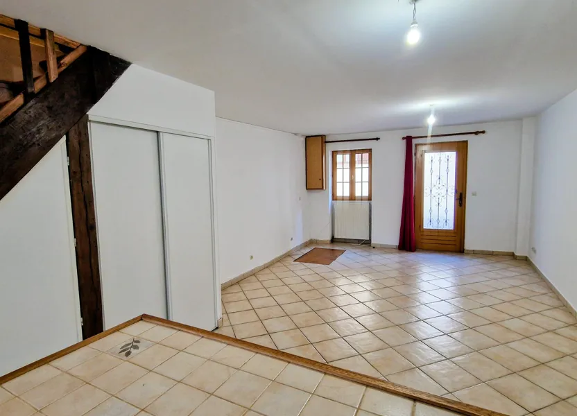 Flat Rue Adrien Moret in Rozay-en-Brie