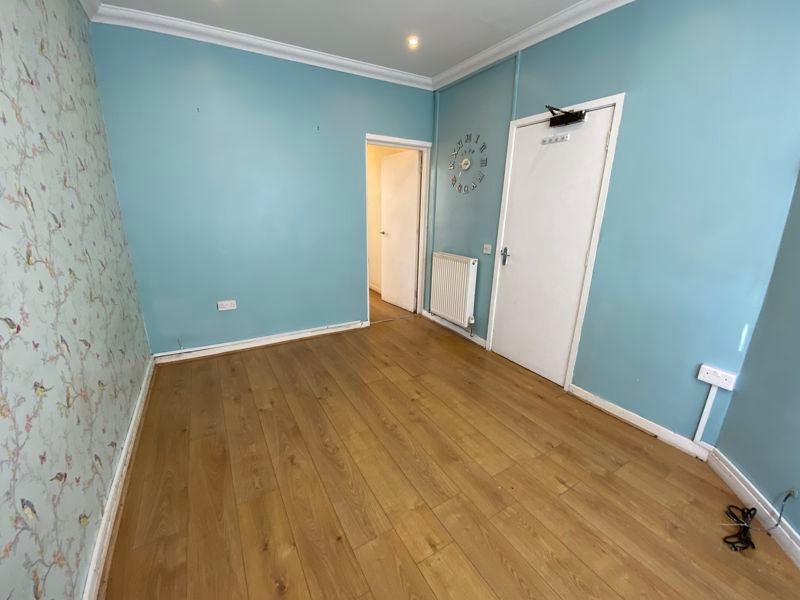 Flat Daviot Street in Cardiff
