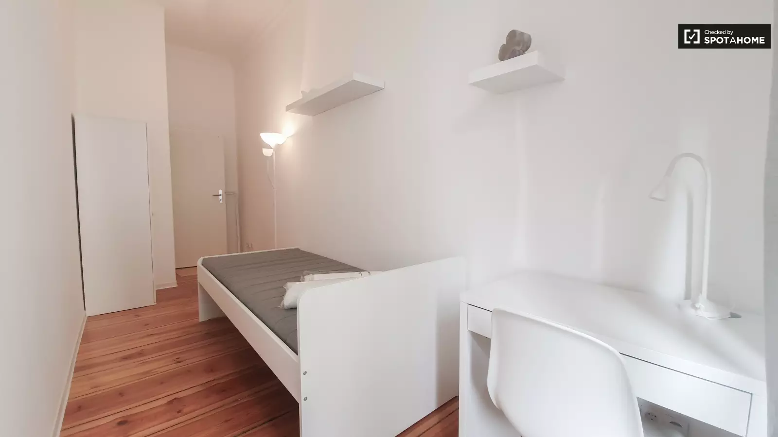 Zimmer Flughafenstraße in Berlin