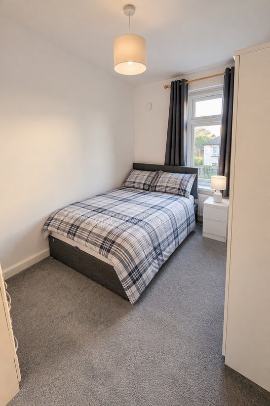 Room Curzon Street in Glasgow