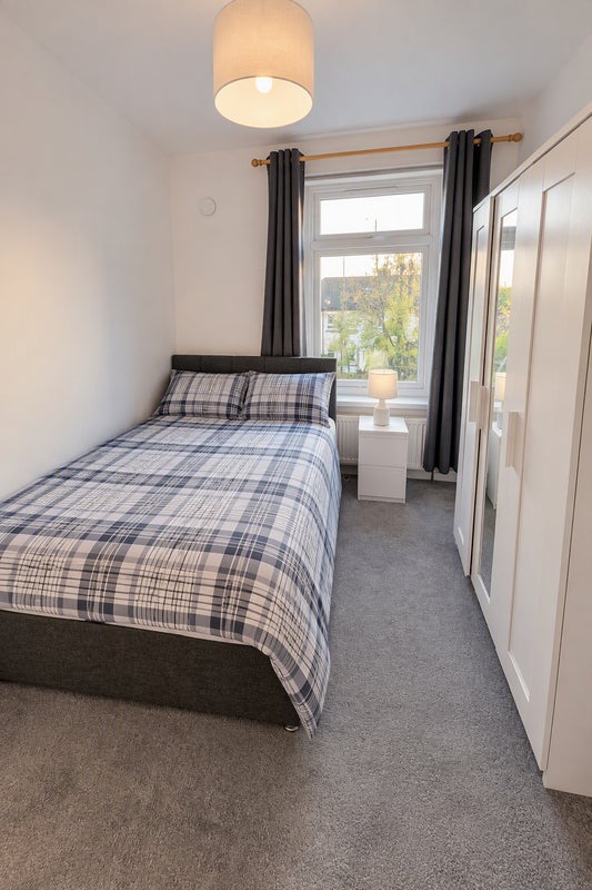 Room Curzon Street in Glasgow