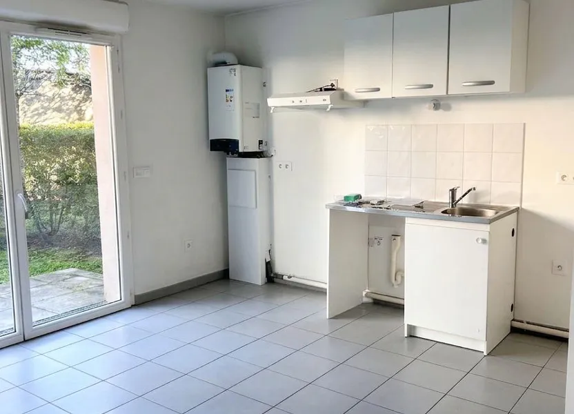 Flat Avenue Pasteur in Pessac