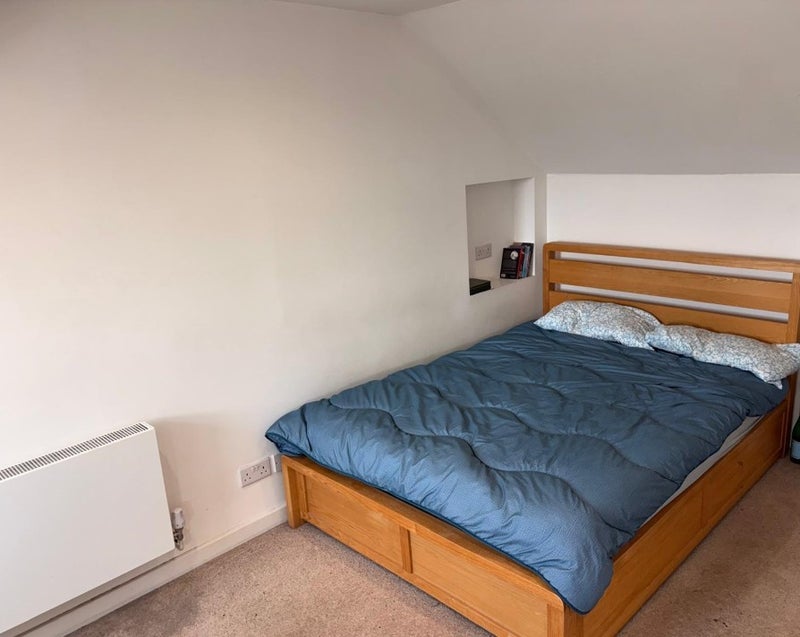 Room Handforth Road in Greater London
