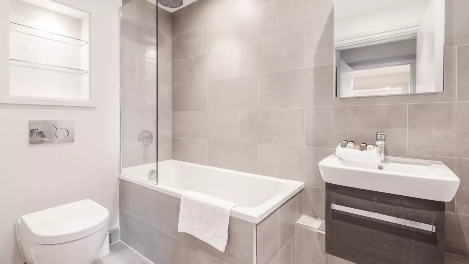 Flat The Quadrant in Greater London