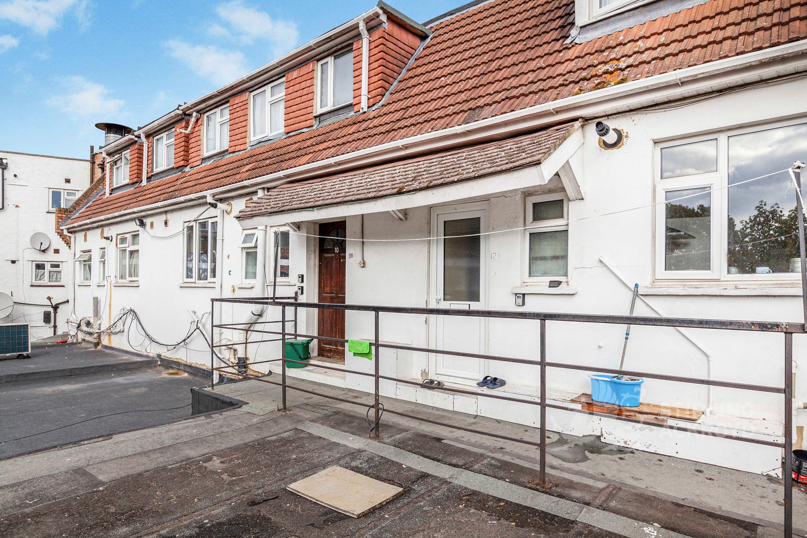 Flat Sipson Road in Greater London