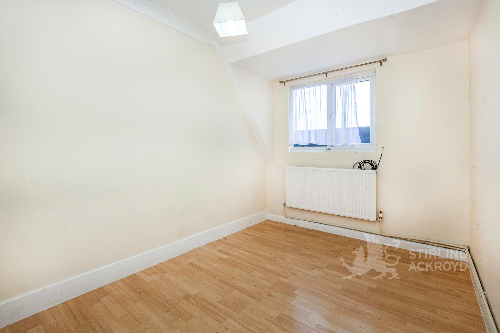 Flat Sipson Road in Greater London
