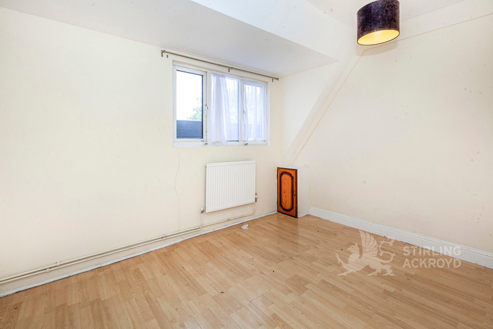 Flat Sipson Road in Greater London
