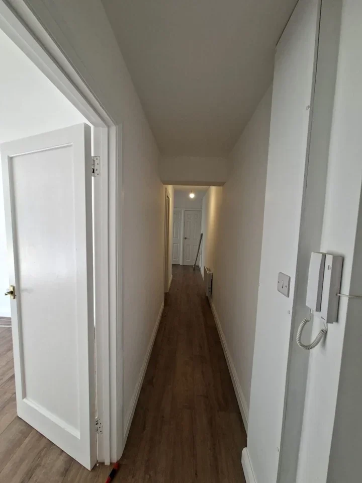 Flat College Avenue in London