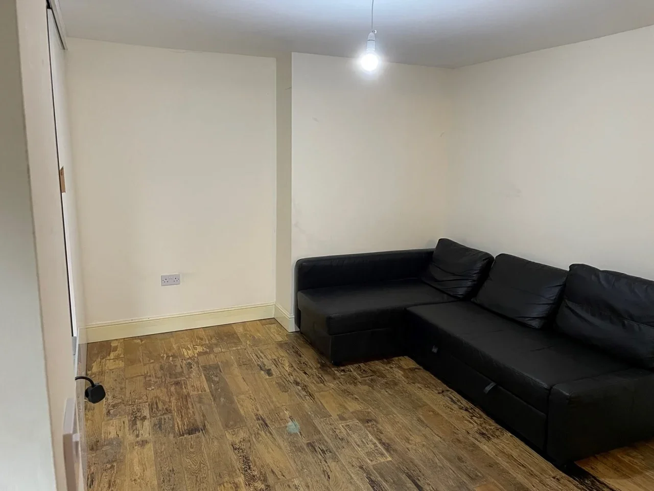 Flat Churchfield Road in Chalfont St Peter