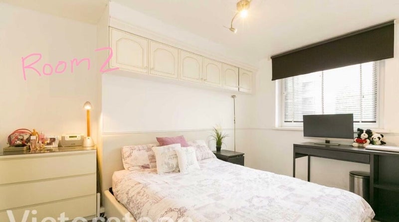 Flat Elf Row in Greater London