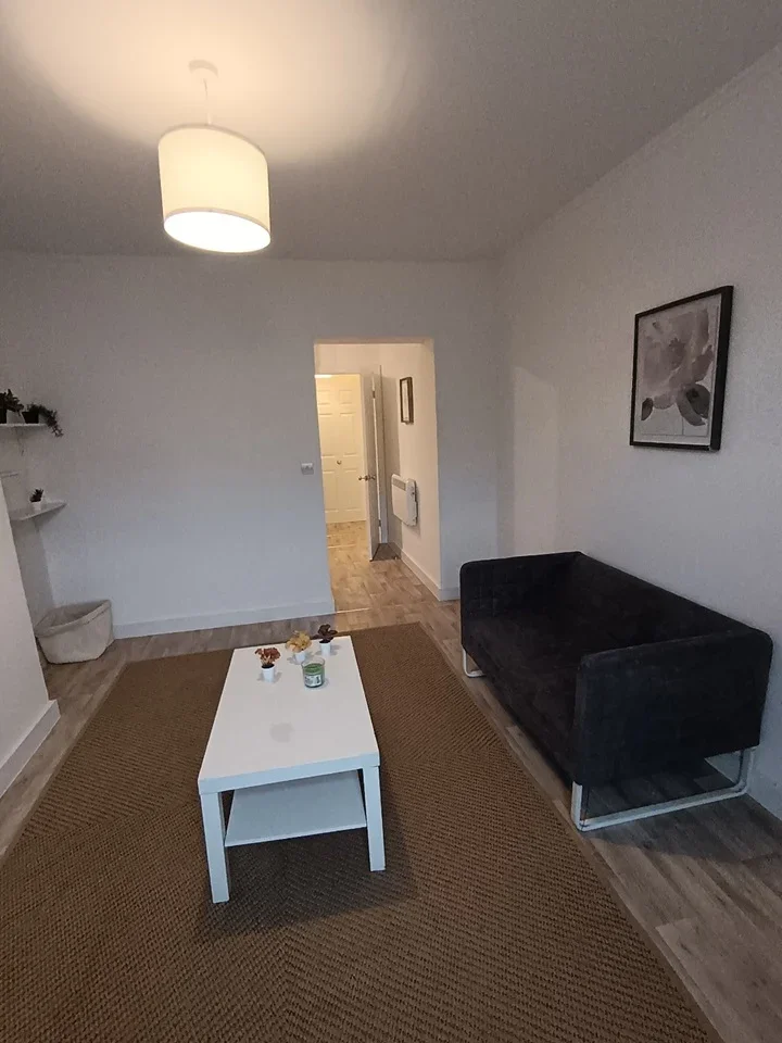 Flat Portland Road in Greater London
