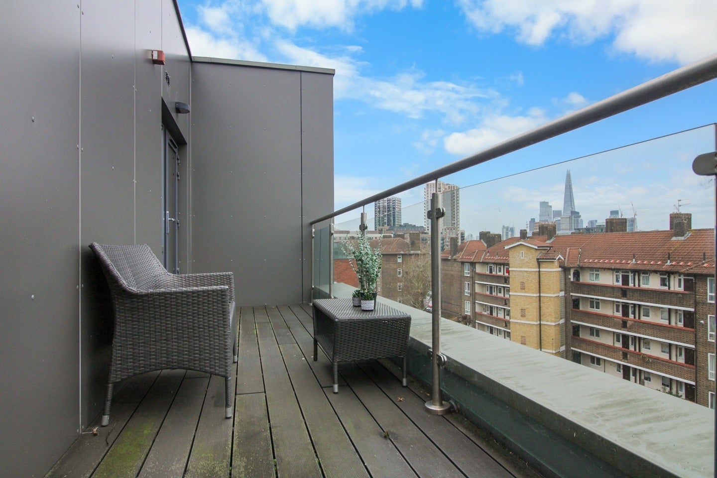 Flat Walworth Road in Greater London