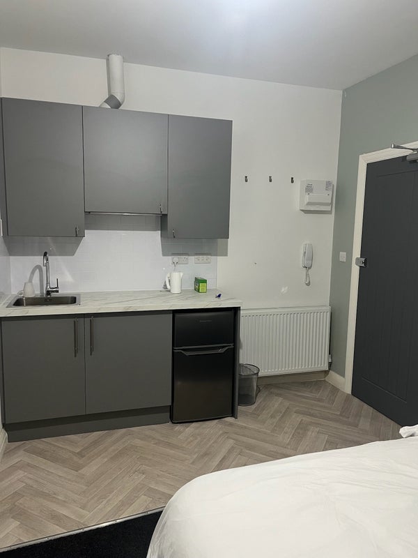 Room Halton Bank in Salford