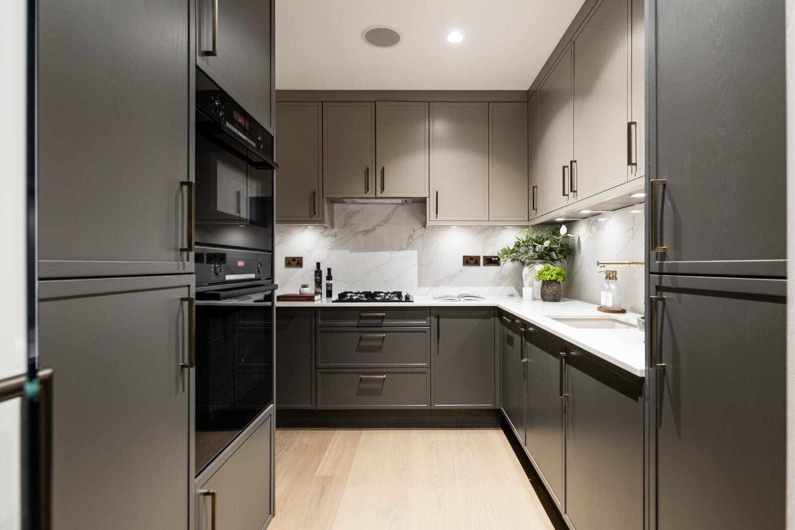 Flat Knightsbridge Green in City of Westminster