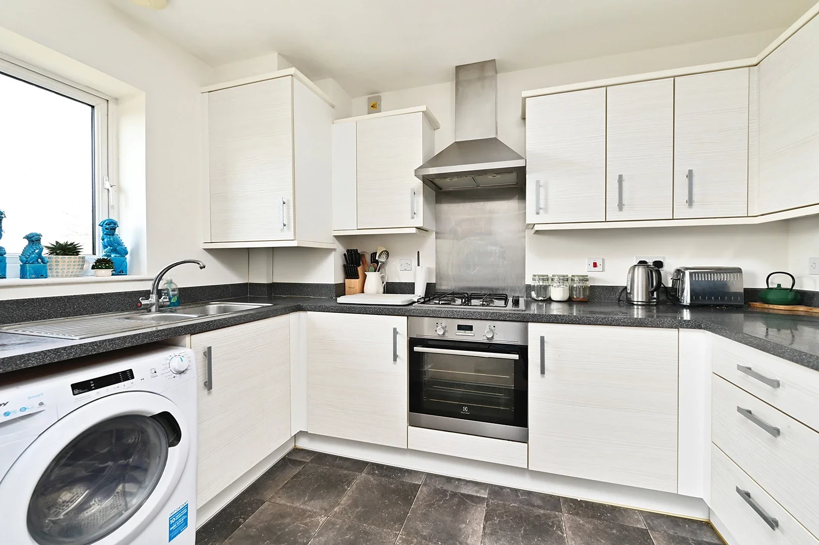Flat Hornchurch Square in Rushmoor