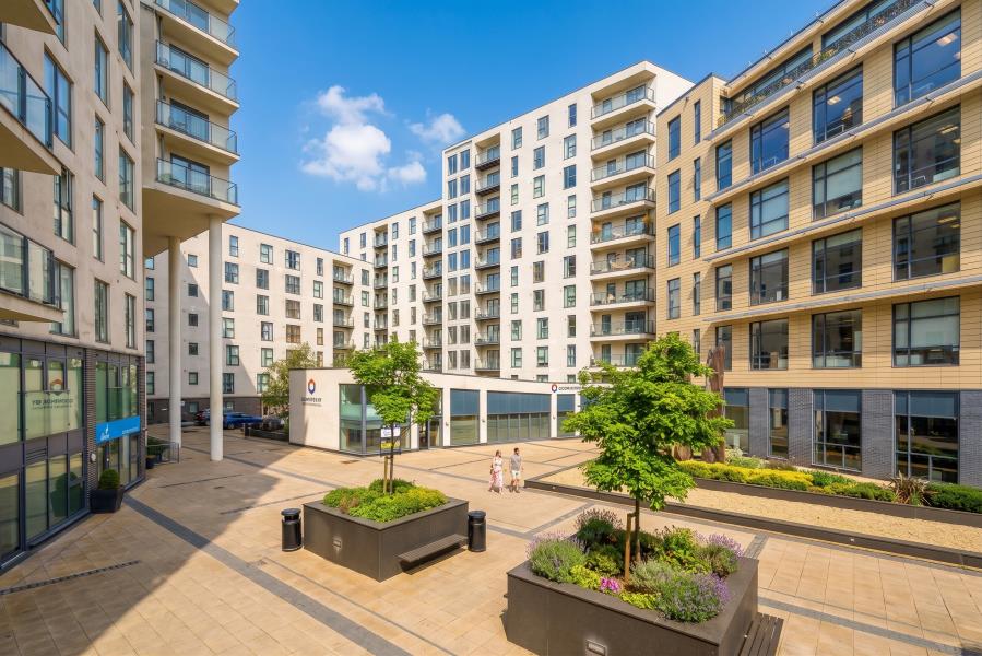 Flat Guildford Road in Woking