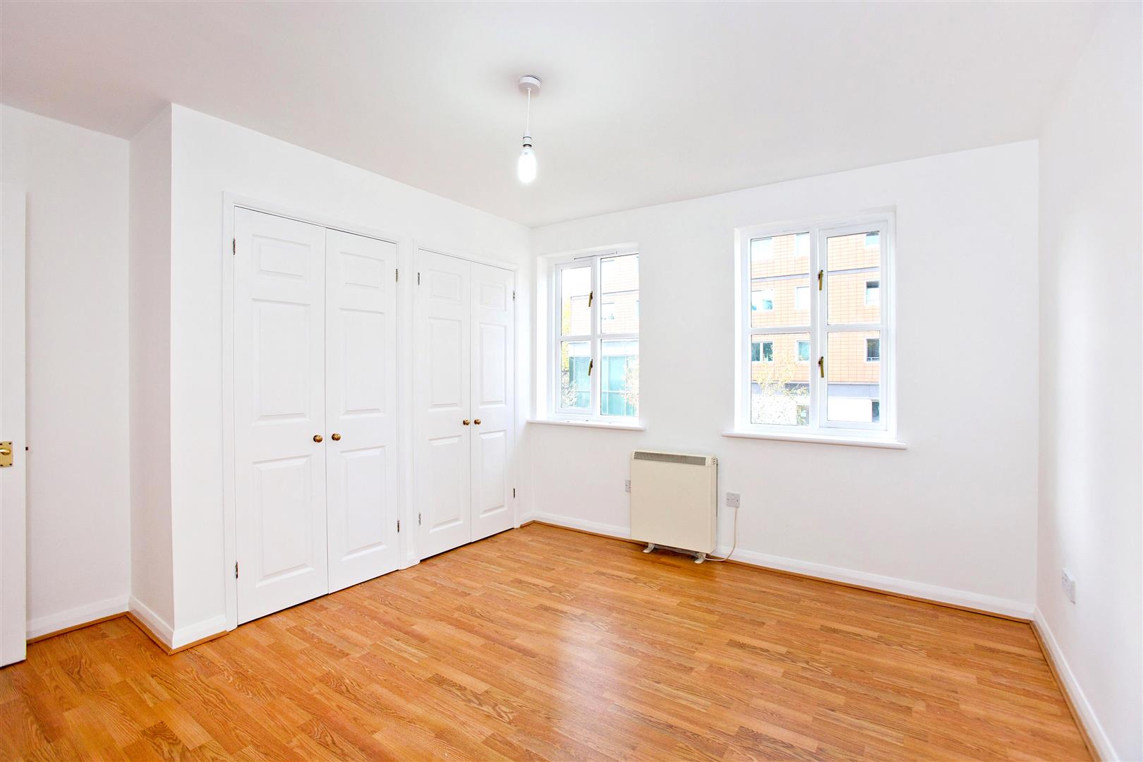 Flat Pearman Street in Greater London