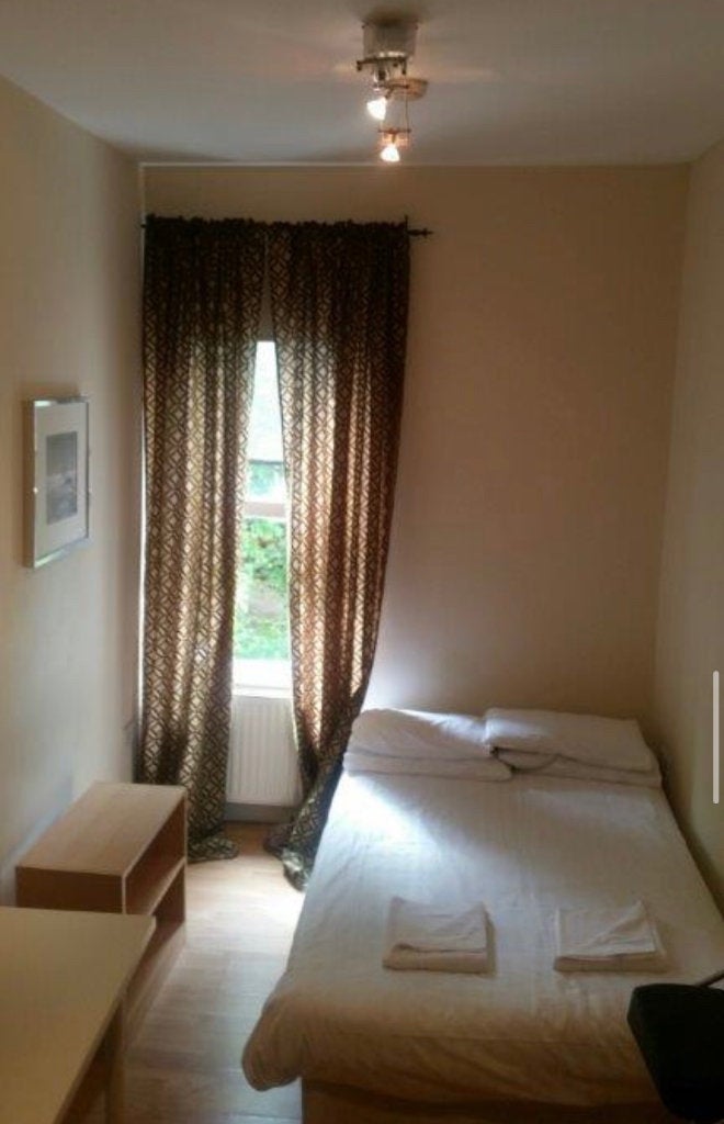 Flat Kensington Gardens Square in City of Westminster
