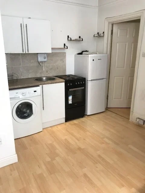 Flat Rickmansworth Road in Greater London