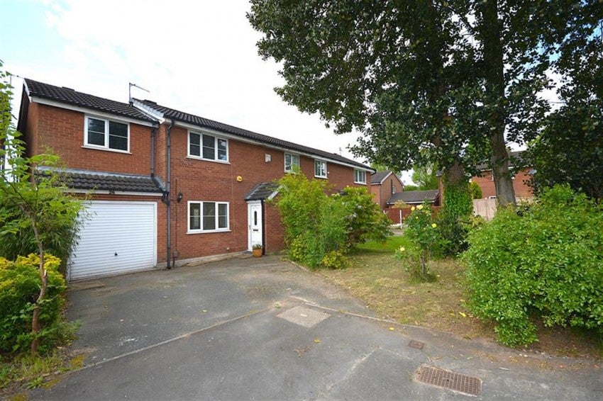 House Leeside in Cheadle